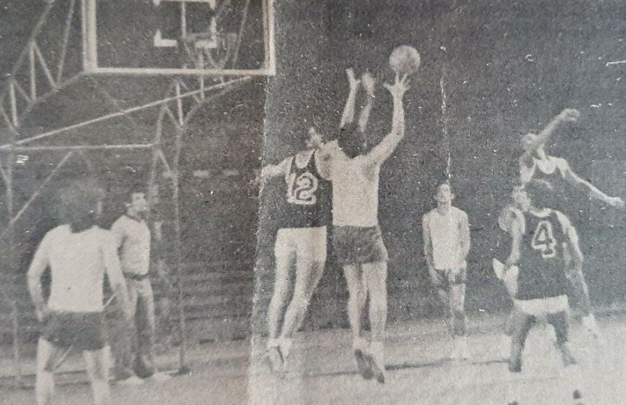 jogo-basquete-1975-foto-eduardo-monteiro-acervo-pessoal-1