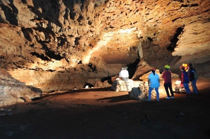 ipatrimonio_Curvelndia-Monumento-Natural-Caverna-do-Jabuti4-1