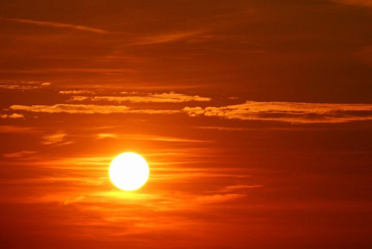 El Niño e calor extremo na Amazônia podem agravar sintomas de psoríase, alerta especialista