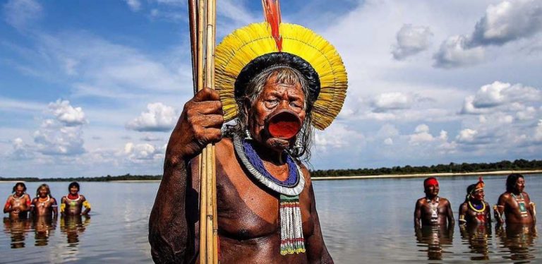 No hospital, cacique Raoni pensa no futuro da luta por direitos indígenas e espera demarcação da terra natal