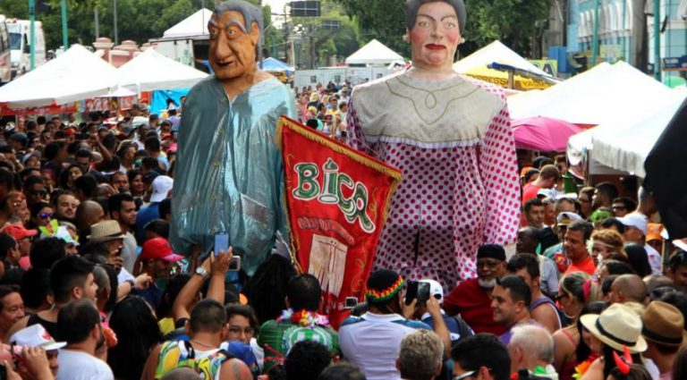 “Onde estava a boemia, lá estava eu”: a tradição e a essência carnavalesca da Banda da Bica