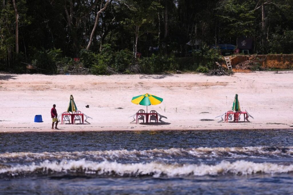 AMAZONASTUR_-_PRAIA_DA_LUA_-_FOTO_-_TACIO_MELO__1-1536x1023.jpeg