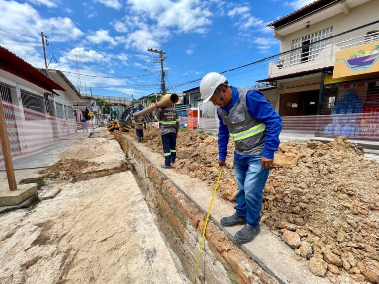 Rede de esgoto começa a ser implantada no bairro Petrópolis e irá beneficiar mais de 8,4 mil pessoas