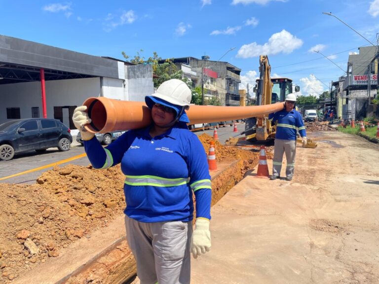 Centro de Manaus: Redes de esgoto que irão beneficiar mais de 5 mil pessoas começam a ser instaladas