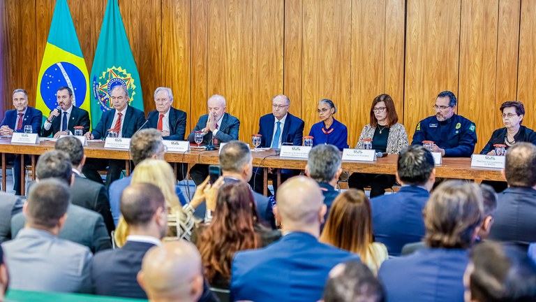 “Nada mais pode retardar” o freio ao desmatamento na Amazônia, afirma Lula