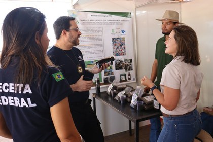 Cigarros apreendidos são transformados em insumos agrícolas por projeto no Tocantins