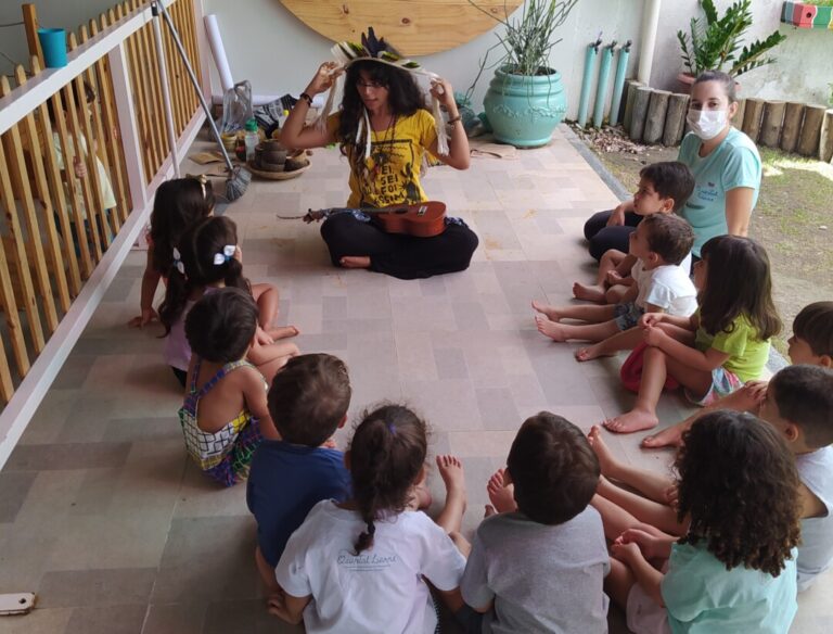 Educadores desenvolvem material didático sobre ‘como abordar temas indígenas na escola’