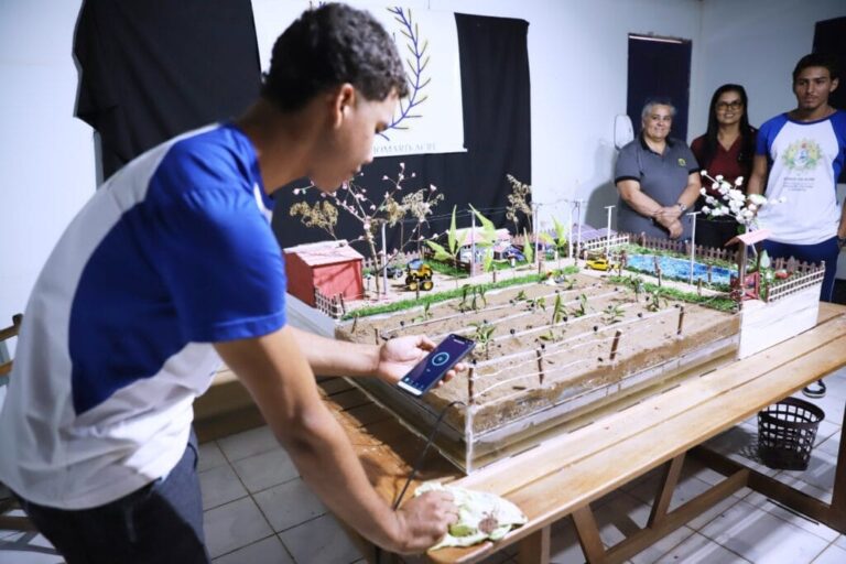 Escola rural do Acre é destaque em competição com projeto de irrigação inteligente