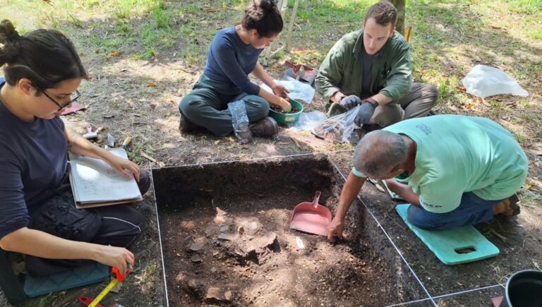 Sítio-Escola no Pará estimula interação entre estudantes internacionais para prática arqueológica na Amazônia