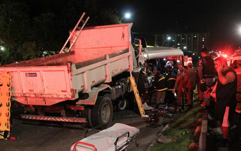 Livro-reportagem revela bastidores do maior acidente de trânsito da história de Manaus