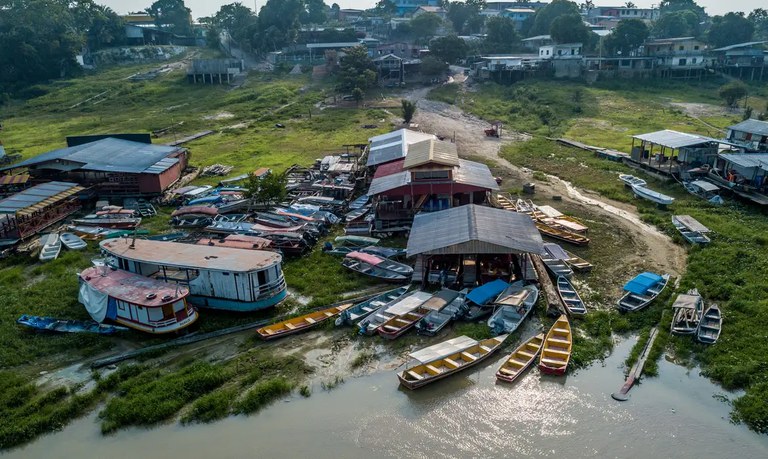 Saiba quais foram as maiores vazantes do Rio Negro em Manaus