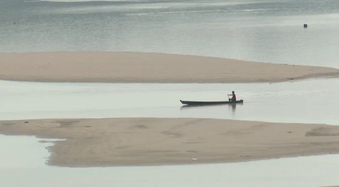 Após meses de seca histórica, Rio Madeira volta a subir