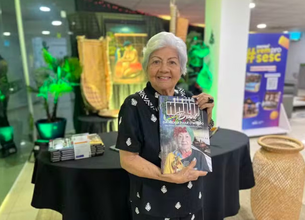 Chef Wapichana Kalu Brasil lança livro de receitas indígenas