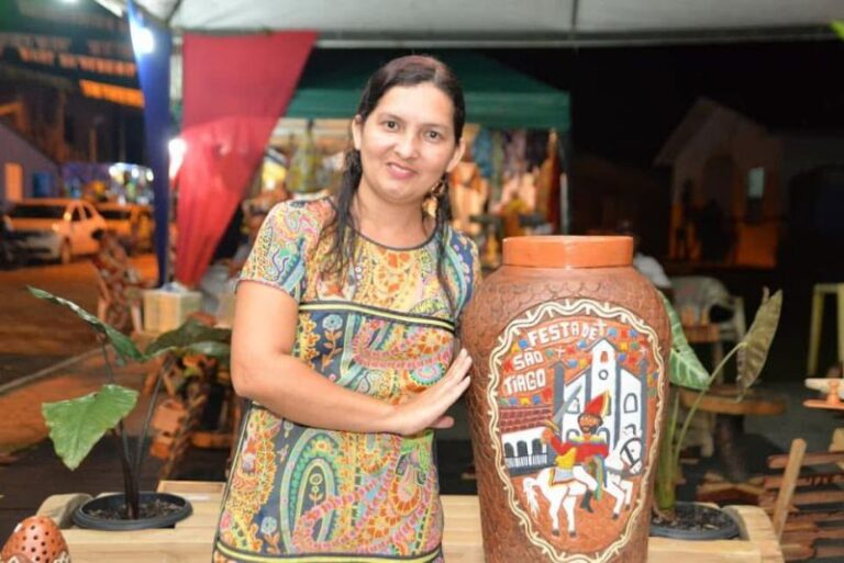 Artesã do Amapá é convidada para expor em feira internacional na Colômbia