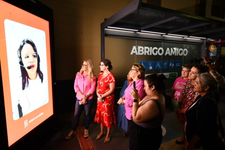 Abrigo Amigo: tecnologia criada em MT busca garantir segurança de mulheres em ponto de ônibus