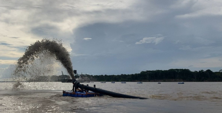 DNIT avança com obras de dragagem no Rio Solimões, no Amazonas