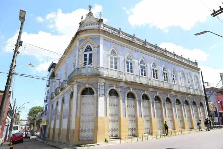 Você sabia que o Teatro da Instalação já foi uma tabacaria?