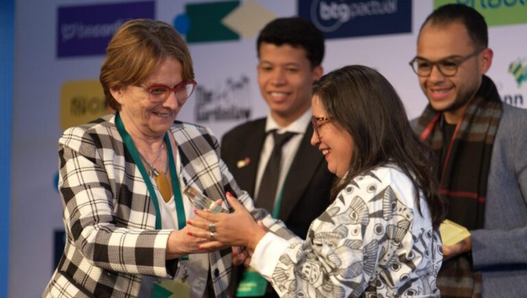 Pesquisa que evidencia práticas antigas de fertilização do solo na Amazônia recebe destaque em evento internacional