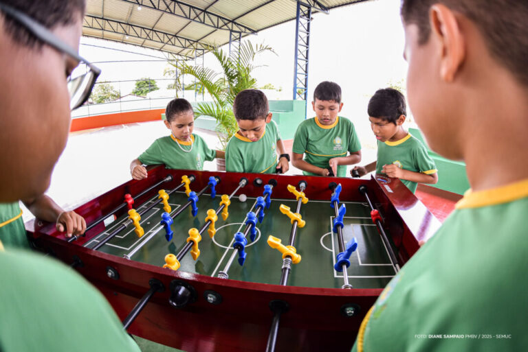 Prefeitura inicia entrega de mais de 42 mil itens esportivos para escolas de Boa Vista