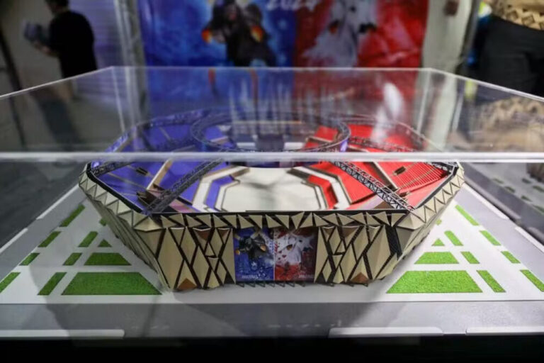 Contrato para elaboração do projeto de ampliação do Bumbódromo é assinado em Parintins