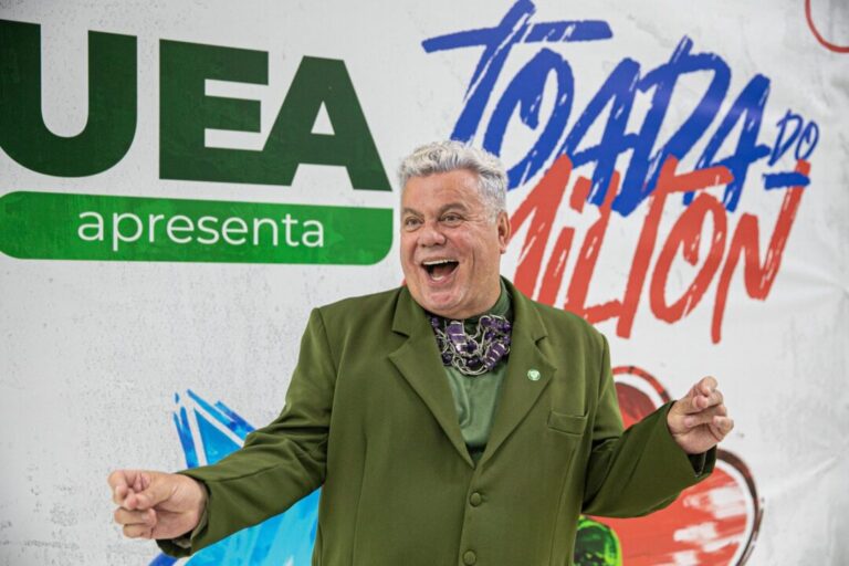 Milton Cunha comanda programa em parceria com a UEA no Festival de Parintins 2025