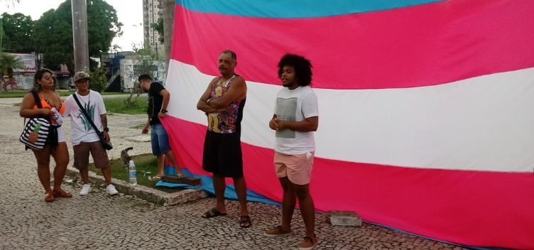 Trans e Travestis: pesquisa etnográfica flagra transfobia e racismo nas ruas de Belém