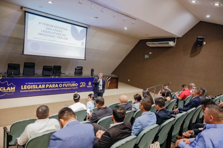 Escola do Legislativo da Aleam atendeu mais de 4.200 pessoas no primeiro semestre