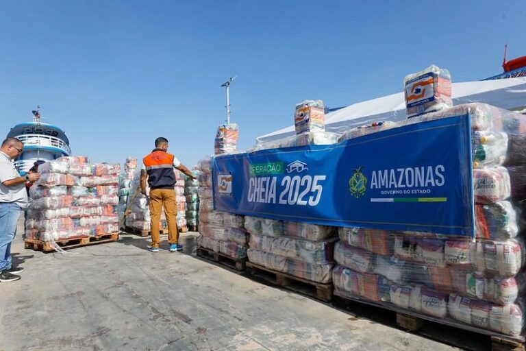 Deputado Carlinhos Bessa pede agilidade da Defesa Civil na entrega de ajuda humanitária ao Médio Solimões