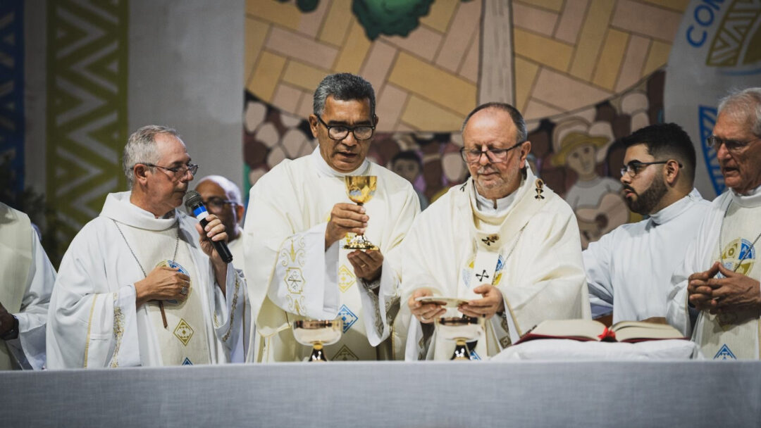 Veja como missionários estrangeiros ajudam RO Veja como missionários estrangeiros ajudam RO