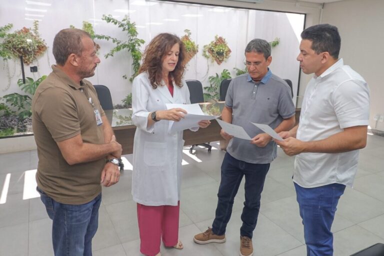 Delegado Péricles apresenta resultados do Cepcolu ao novo superintendente regional de saúde no Amazonas