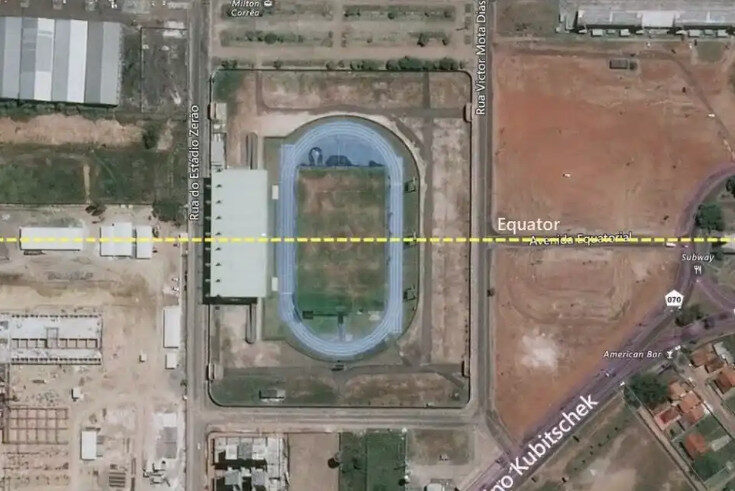 Estádio Zerão: o único do mundo com linha central na Linha do Equador