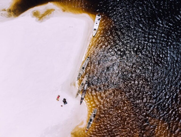 Expedições às Serras Guerreiras de Tapuruquara unem turismo e vivências na Amazônia indígena