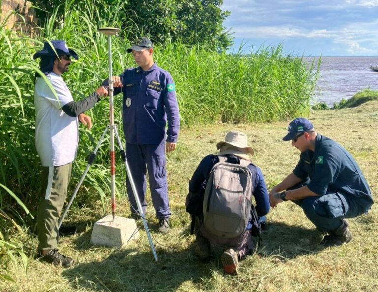 SGB e Marinha realizam mapeamento para assegurar monitoramento hidrológico em Itacoatiara