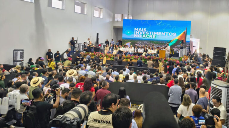 Investimento em obras da rodovia BR-364 no Acre são de mais de R$ 800 milhões, anuncia Lula