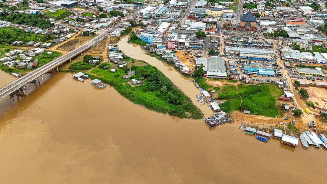 derramamento de óleo no Rio Juruá é investigado