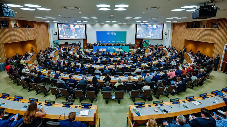 Lula anuncia aporte de US$ 1 bilhão no Fundo de Florestas Tropicais para Sempre