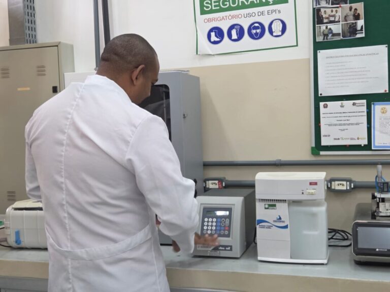 Nova ferramenta criada no Amazonas analisa água e detecta metais pesados