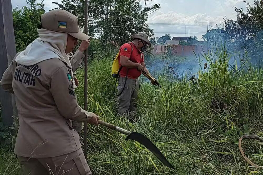 Corpo de bombeiros do amapá realiza operação amapá verde em combate aos focos de incêndios