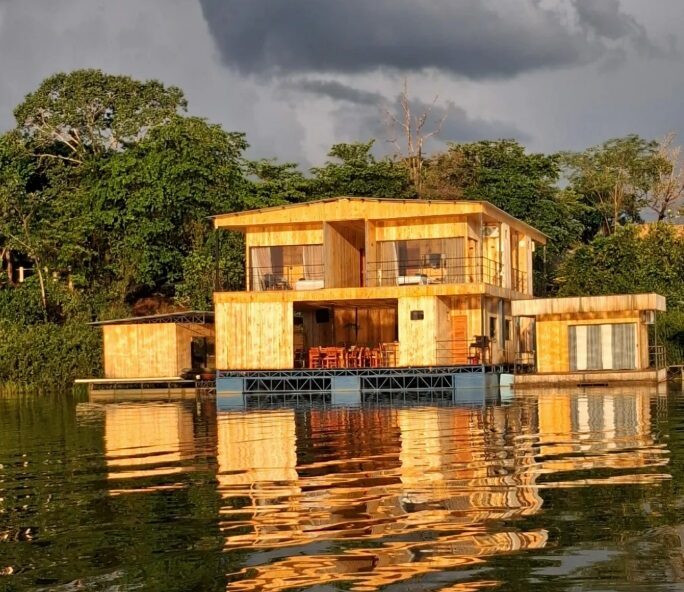 
Hóteis utilizam a Amazônia como destaque.
