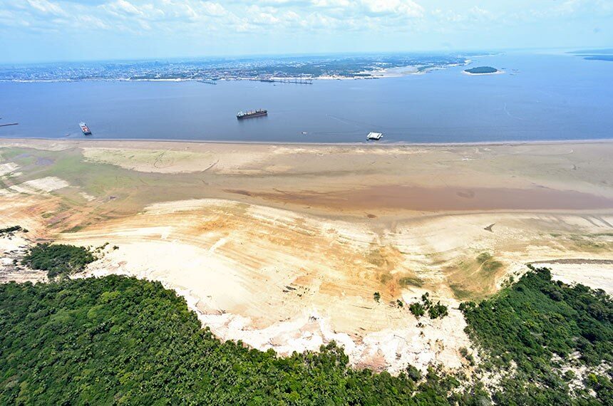 Seca na Amazônia.