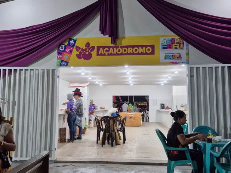 ‘Açaiódromo’: você sabia que é possível encontrar açaí à venda até de madrugada na Expofeira do Amapá?