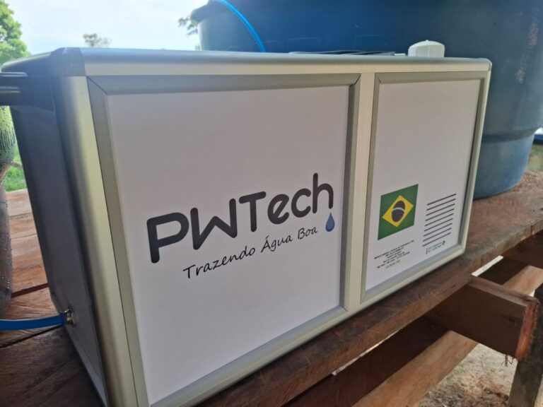 Famílias do baixo Madeira recebem filtro de água potável que reduz escassez hídrica