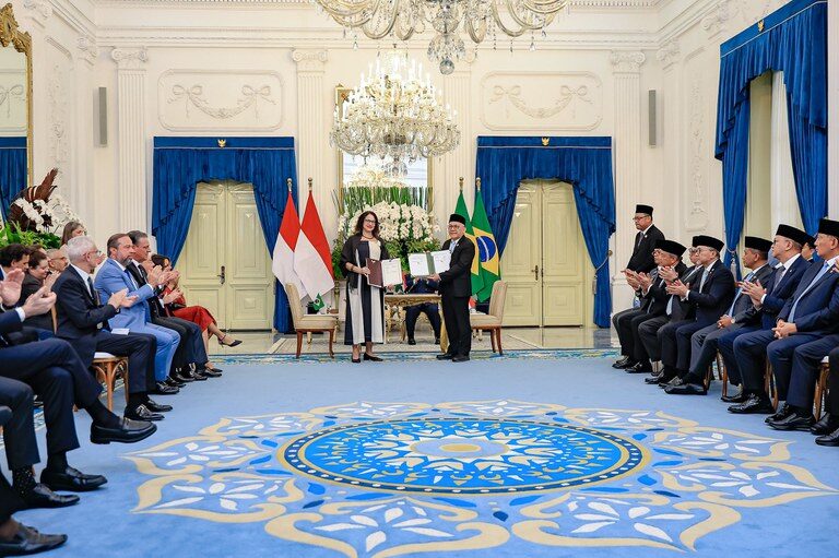 Brasil e Indonésia assinam acordo para combater o desmatamento