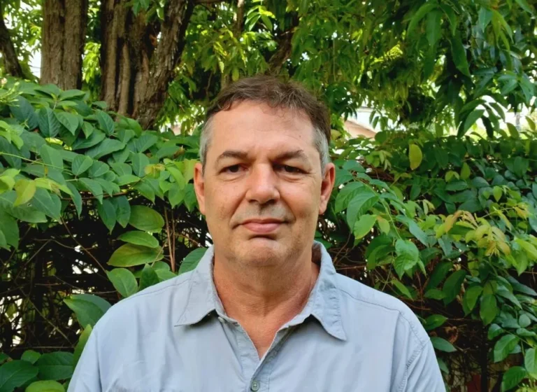 “Pela primeira vez, uma só espécie ameaça a existência de milhões de outras”, afirma geógrafo sobre crise da biodiversidade