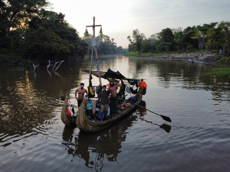 Franceses encerram expedição de três meses pela Amazônia com chegada ao Amapá