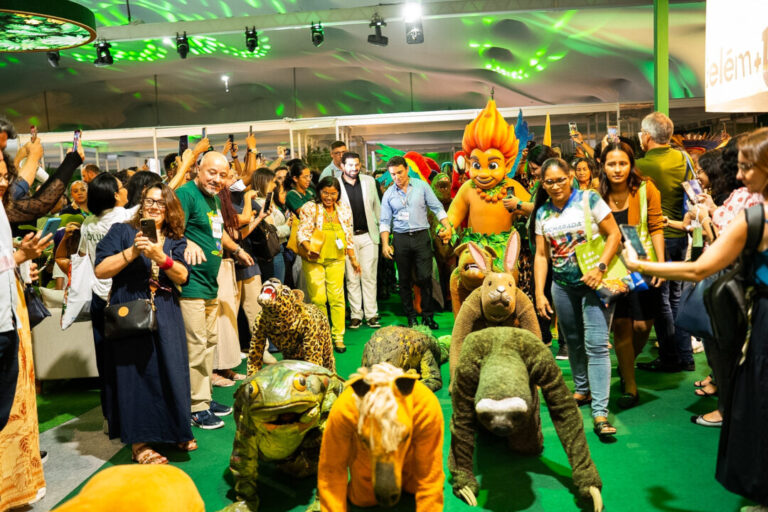 ‘COP30 da Bicharada’: conheça a manifestação cultural paraense que marcou presença na conferência mundial