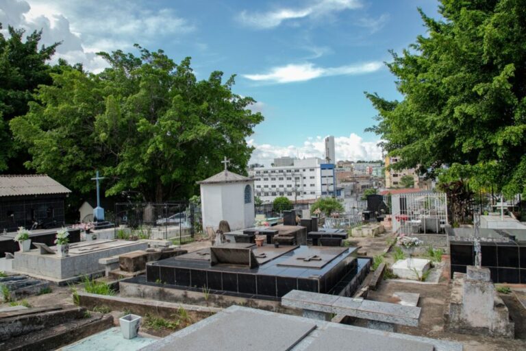 Conheça seis personalidades enterradas no Cemitério dos Inocentes em Porto Velho