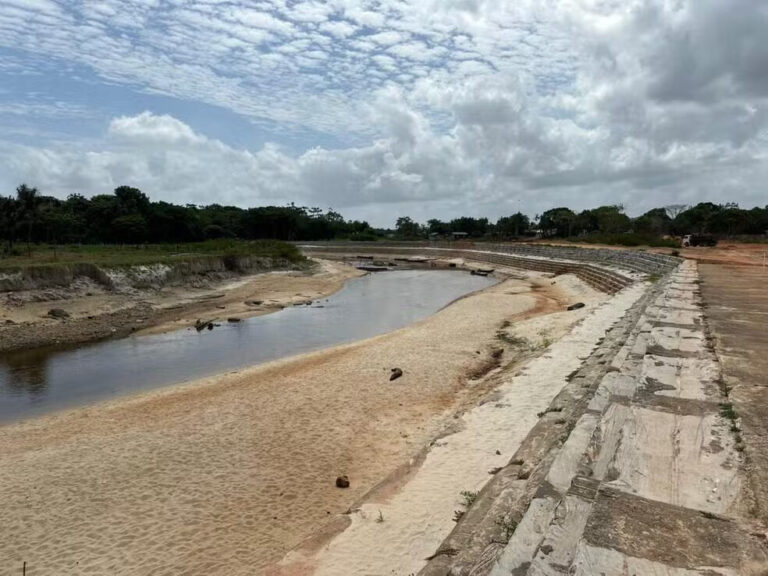 Pescadores lutam contra efeitos da seca em Tartarugalzinho, no Amapá