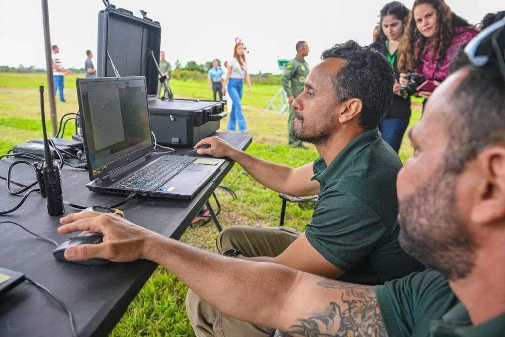 Operadores do Vant são capacitados e, neste primeiro momento, quatro policiais penais conduzem o monitoramento do drone