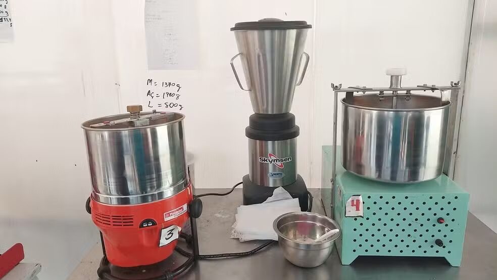 Laboratório inteligente que ensina indígenas a transformar cacau nativo em chocolate amazônico. Foto: Luciana Kuster/Rede Amazônica RO